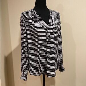 Black and White Notched Collar Blouse with Cuffed Sleeves